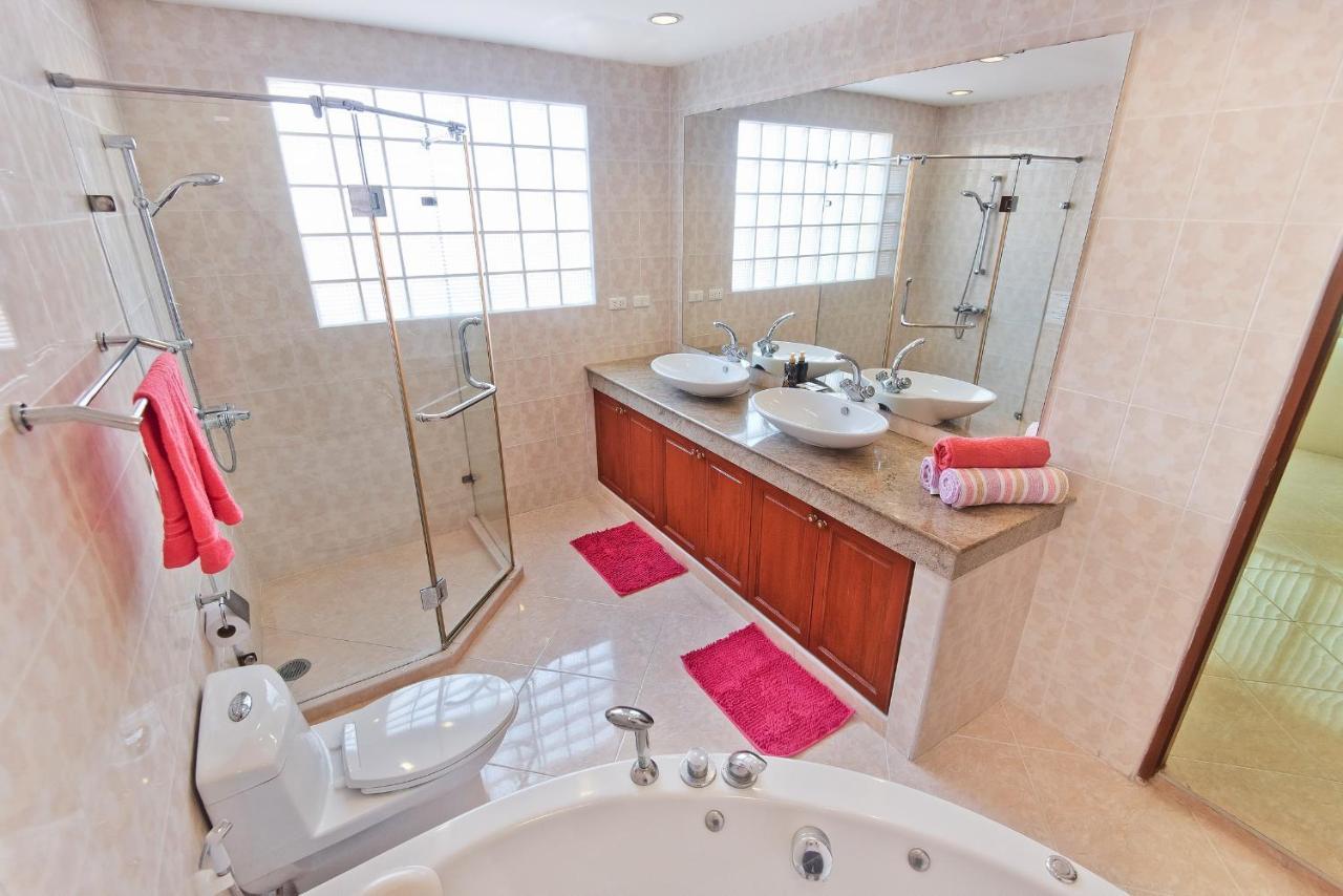 Butterfly Garden Boutique Residences Large Luxury Apts And Villas A Lifetsyle Destination By Neang, Everything You Need All Right Here 1-3 Bedrooms 110 To 190 Sq Mtrs, 2 Full Bathrooms, Rain Shower, Spa Bath, Bbq, Free Wifi, Staff 24-7, Close To Beac Pattaja Kültér fotó